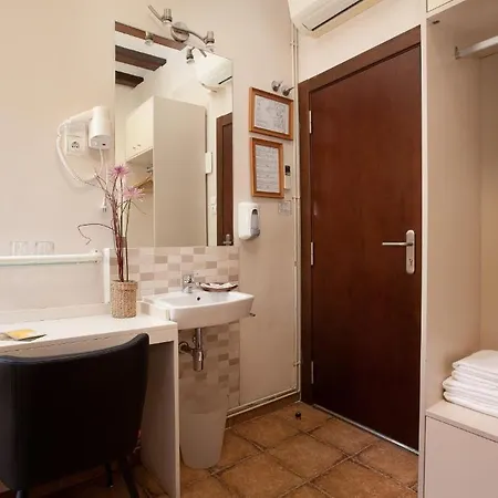 Mariluz Guest house 2*
